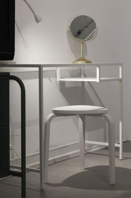 Zentral Gemuetliches Design Studio *